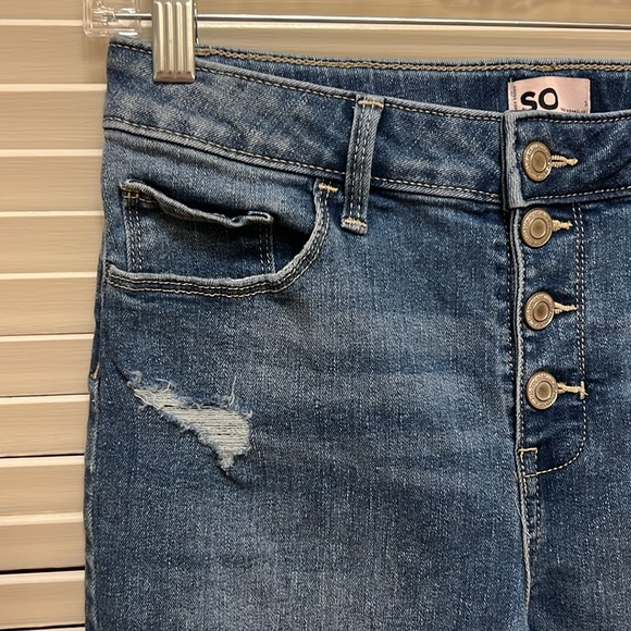 SO Distressed Jeans in Medium Wash, Size 14, EUC - Picture 4 of 11